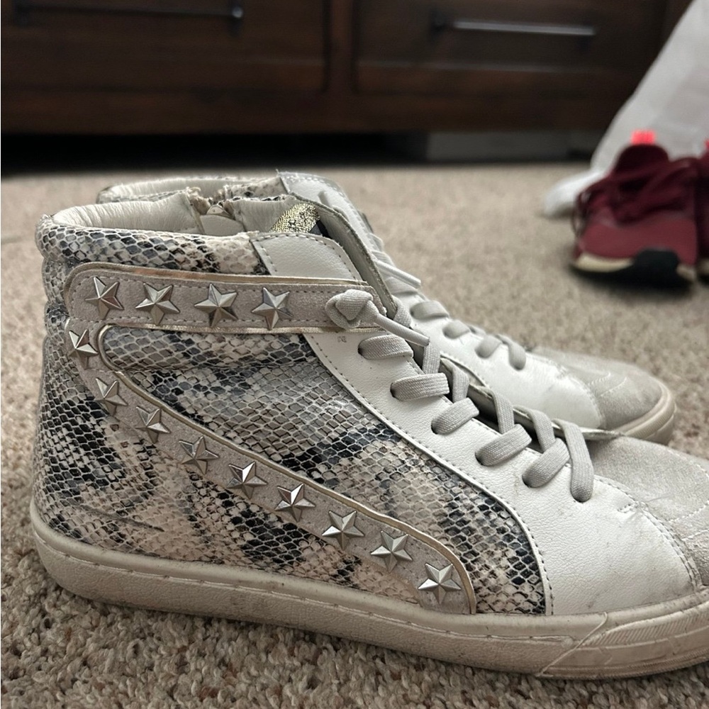 Vintage Havana White and Snake Print Sneakers
